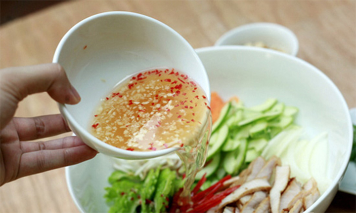 2 ty le pha nuoc mam tron goi