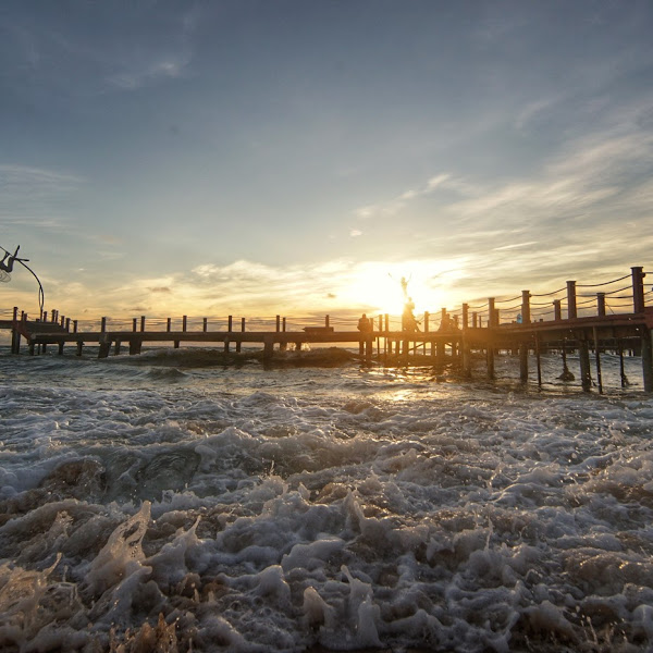 Hoàng hôn Phú Quốc tại Sunset Sanato Beach Club